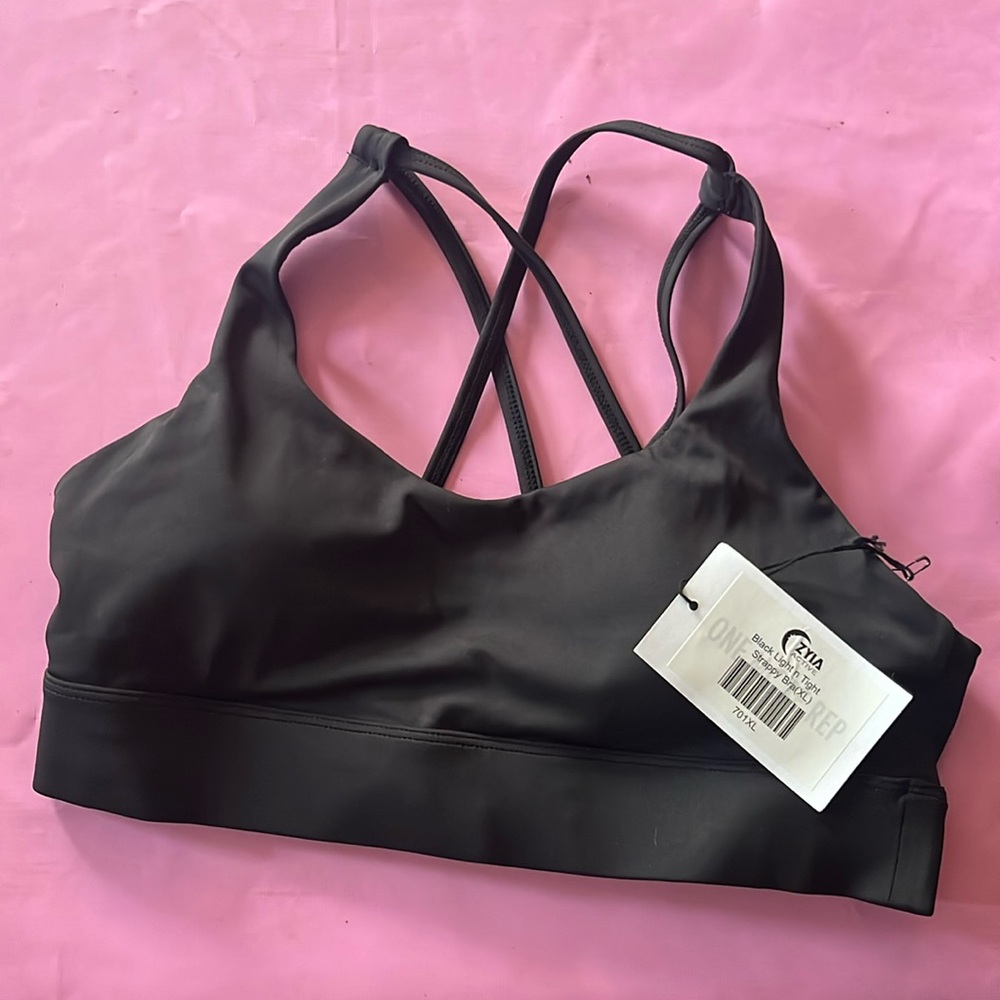 ZYIA Activewear- Black LNT Strappy Bra